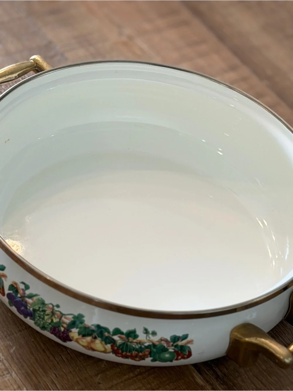 Tabletops Unlimited Kensington Garden Porcelain Enamel Casserole Dish.